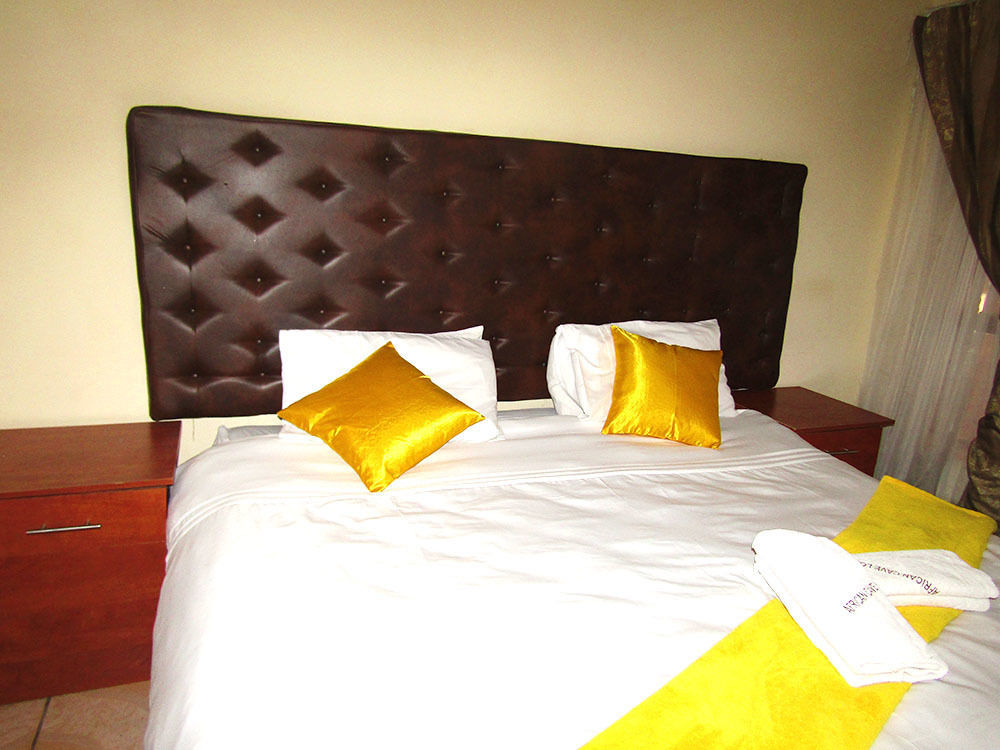 המנסקראל African Cave Lodge מראה חיצוני תמונה