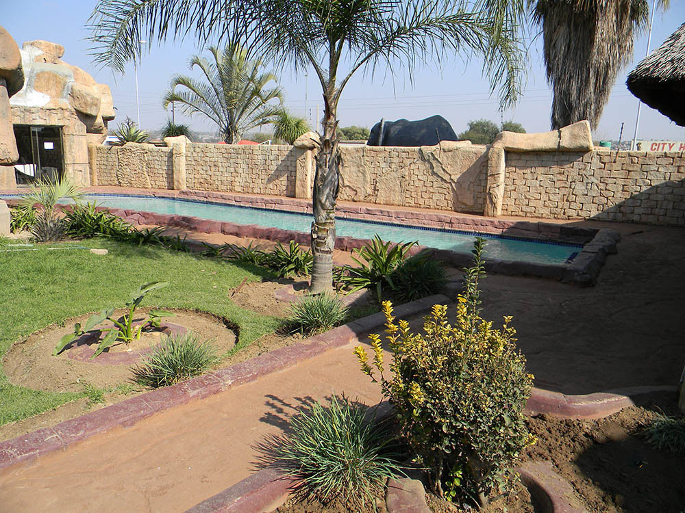 המנסקראל African Cave Lodge מראה חיצוני תמונה